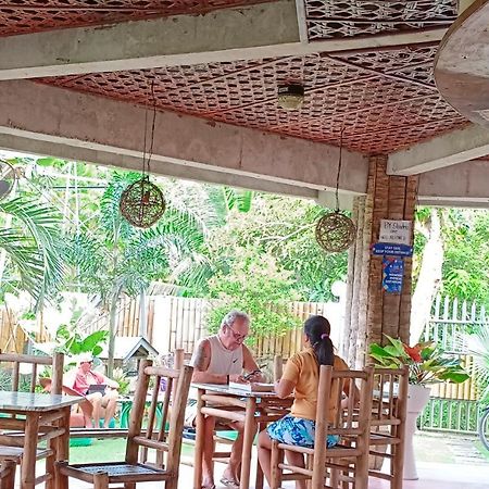 Greenhut Pension & Bar Jagna エクステリア 写真