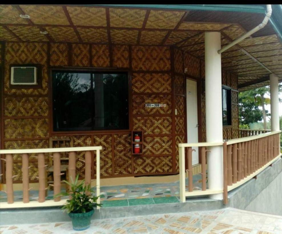 Greenhut Pension & Bar Jagna エクステリア 写真